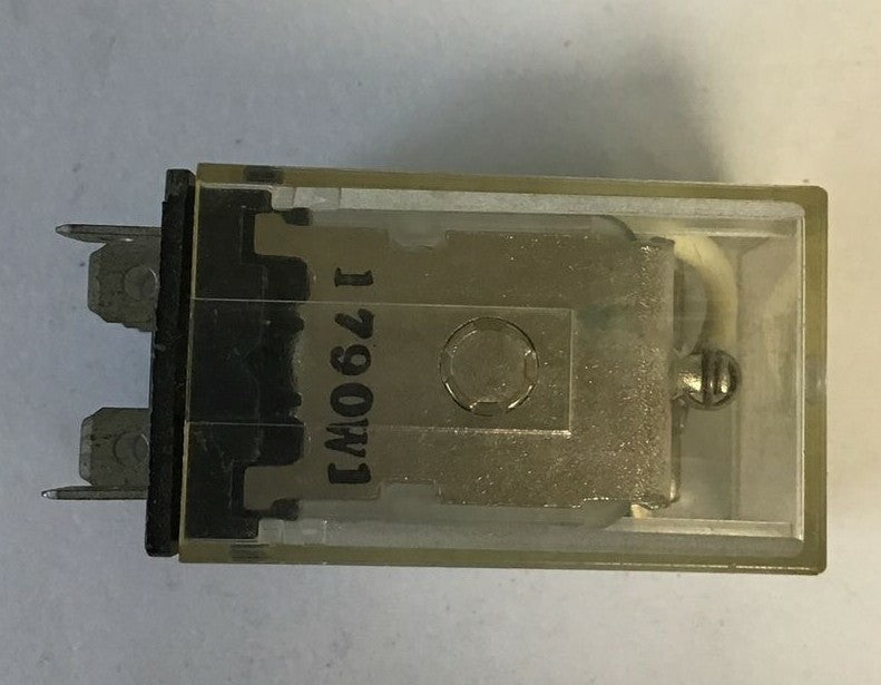 OMRON LY1 RELAY 110/120VAC 15A 28VDC  ***LOTOF2***5