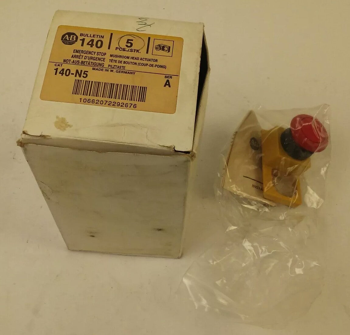 ALLEN BRADELY 140-N5 SERIES A EMERGENCY STOP PUSH BUTTON, MUSHROOM HEAD ACTUATOR0
