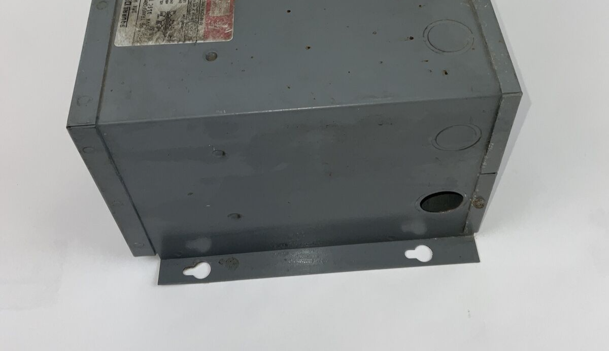 SQUARE D SMA H-1 TRANSFORMER 2KVA 60HZ 480V RAINPROOF TYPE 3R 1PH DRY TYPE2