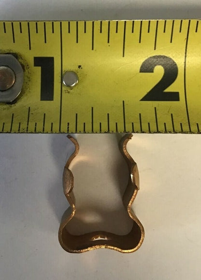 UNBRANDED FUSE CLIP/HOLDER  ****LOTOF10***1