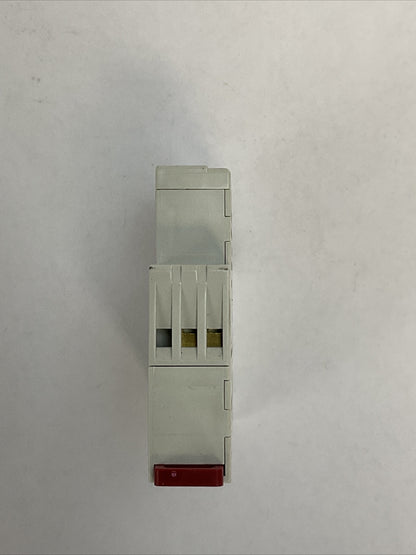 ALLEN BRADLEY 700-FEA1TU22 TIMER ON-DELAY SER A 110...120VAC 24VAC/DC5