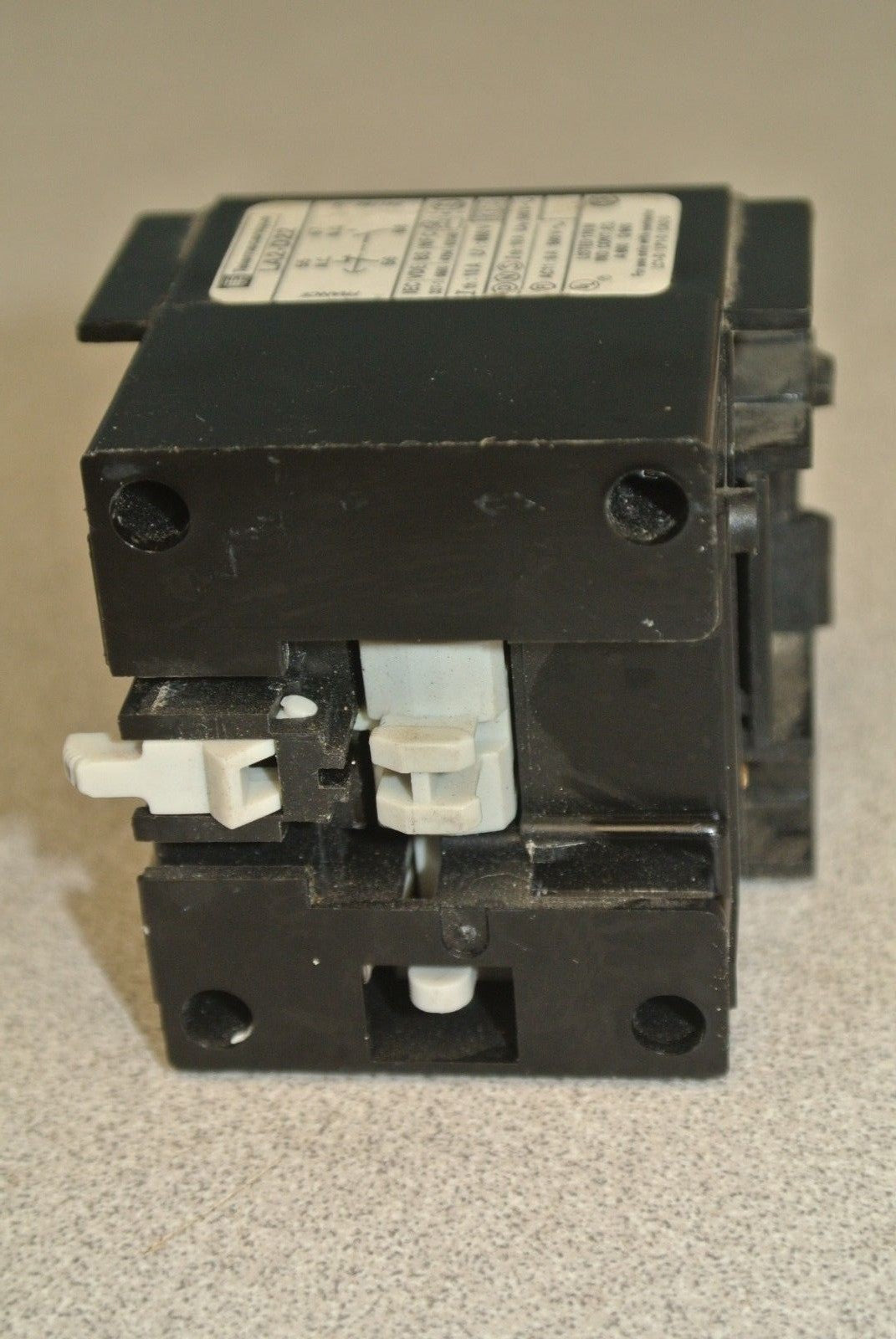 TELEMECANIQUE LA2-D22 - TIME DELAY MODULE / TIMER / ON DELAY / 0.1 to 30 SECONDS5