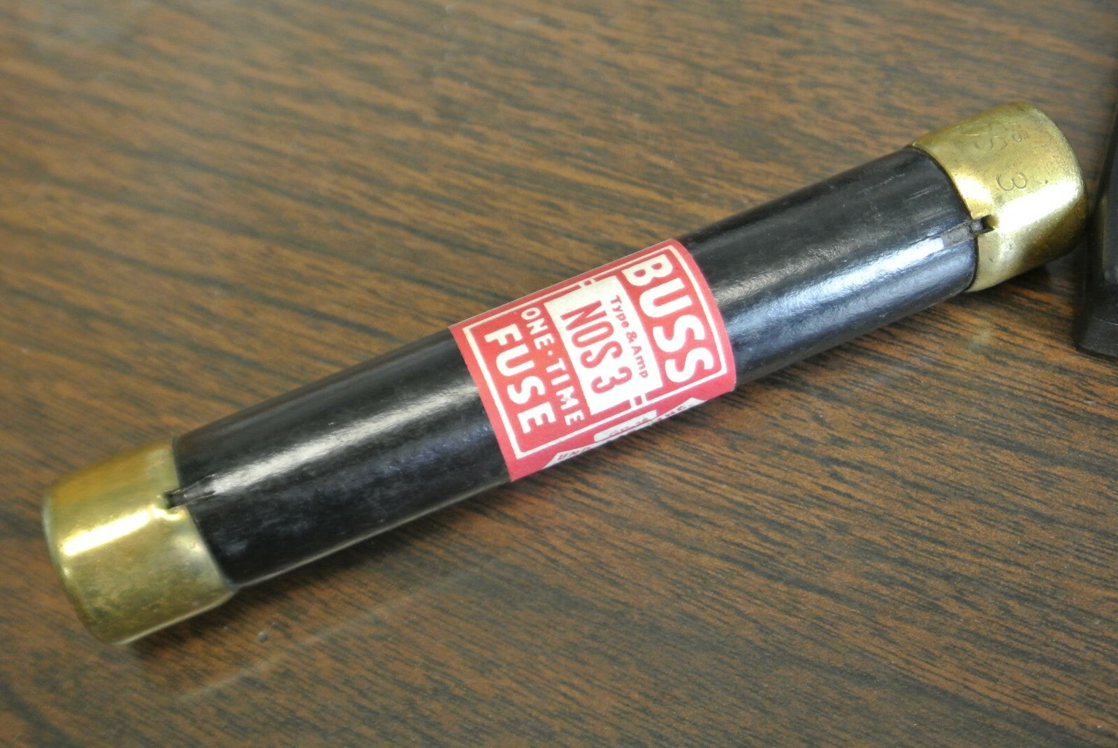 BUSS / BUSSMANN NOS3 FUSE / 600V / 3A / NEW SURPLUS0