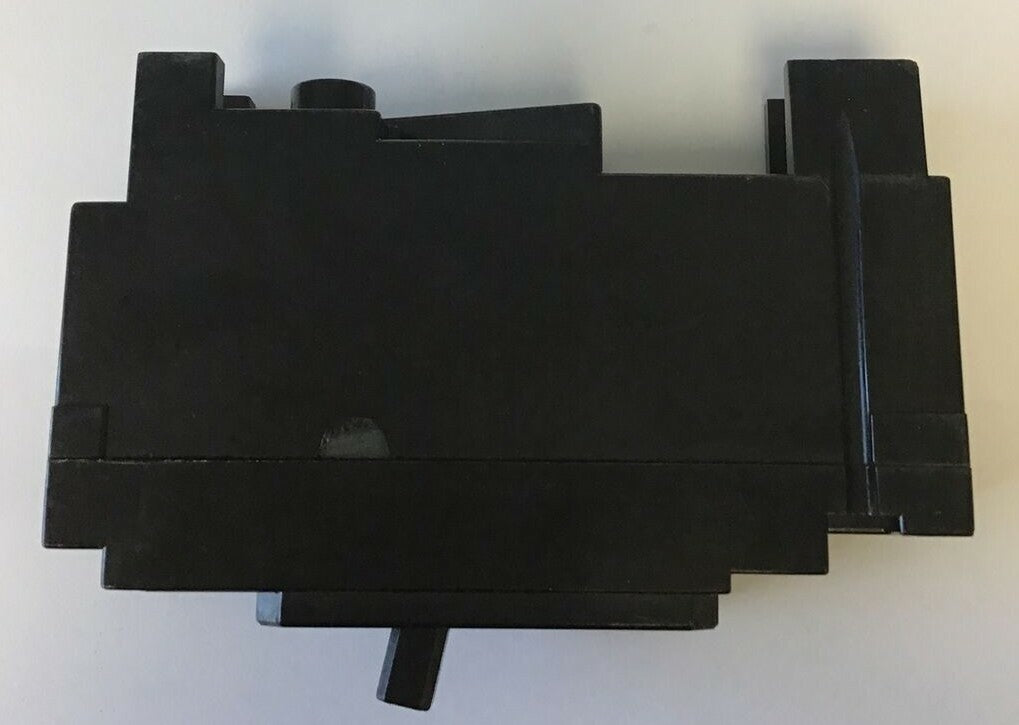 ITE EE1-B030 CIRCUIT BREAKER 125/250VDC 240VAC 30A 1POLE 1