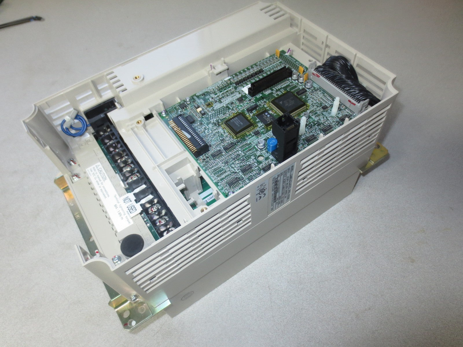 YASKAWA CIMR-E7U47P5 VARIABLE FREQUENCY DRIVE, 10HP - FOR PARTS or NOT WORKING2