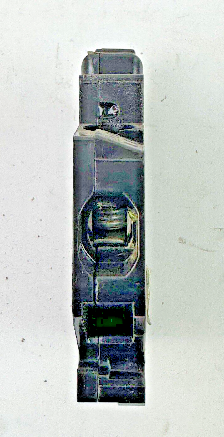 CHALLENGER *BOX OF 14* - A115K - CIRCUIT BREAKERS - 1 POLE/15 A/240 VAC8