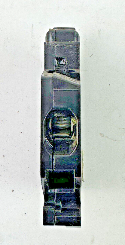 CHALLENGER *BOX OF 14* - A115K - CIRCUIT BREAKERS - 1 POLE/15 A/240 VAC8