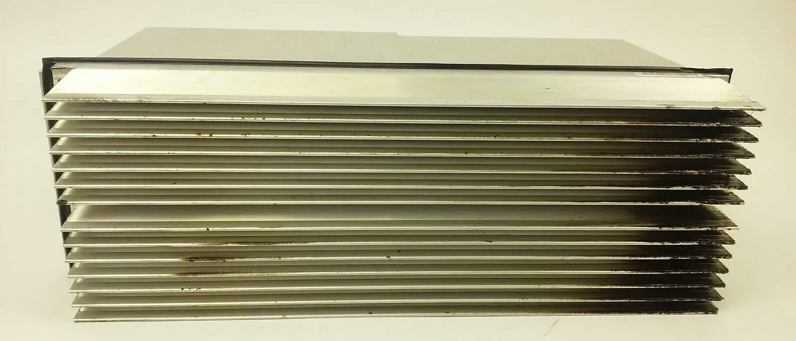 ABB INMOTION 3HAB8101-18/09A SERVO DRIVE DSQC546A, COVER W/ SCREWS ARE BROKE11