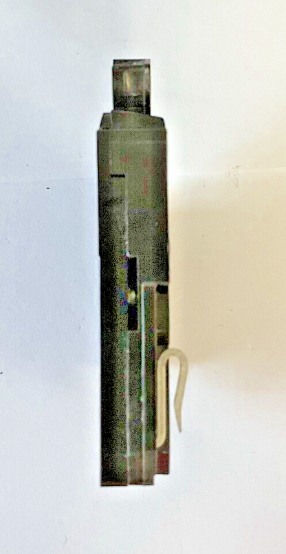 CUTLER HAMMER MH115R CIRCUIT BREAKER 15A 1POLE MISSING LUG SCREWS **LOTOF4**8