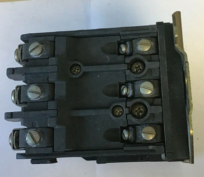 ALLEN BRADLEY 509-BOD STARTER SIZE 1 SER.B W/CB236 COIL W32 HEATER9