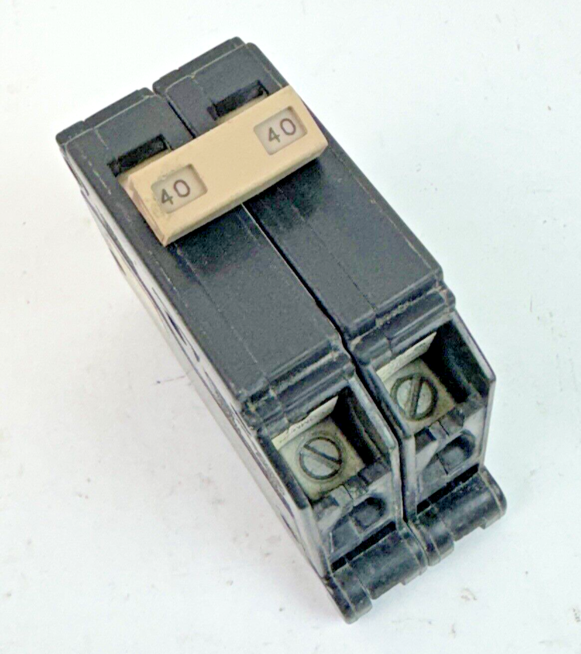 CUTLER-HAMMER - CH240R - COMMON TRIP CIRCUIT BREAKER - 40A, 2 POLE, 120/240 VAC0