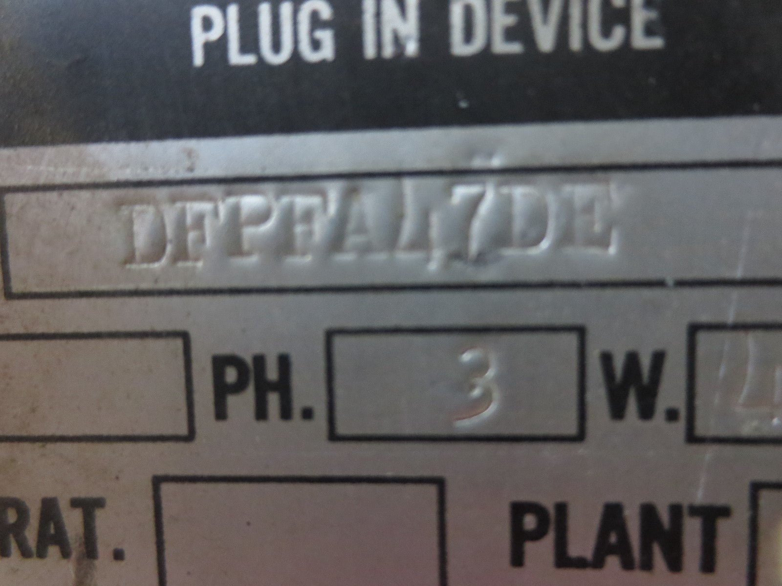 GENERAL ELECTRIC DFPFA47DE BUS PLUG / CIRCUIT BREAKER 70A, 600VAC, 3P,4W1