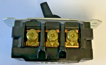 HUBBELL HBL7810D MANUAL MOTOR DISCONNECT 3POLE 3WIRE 30A 600VAC3