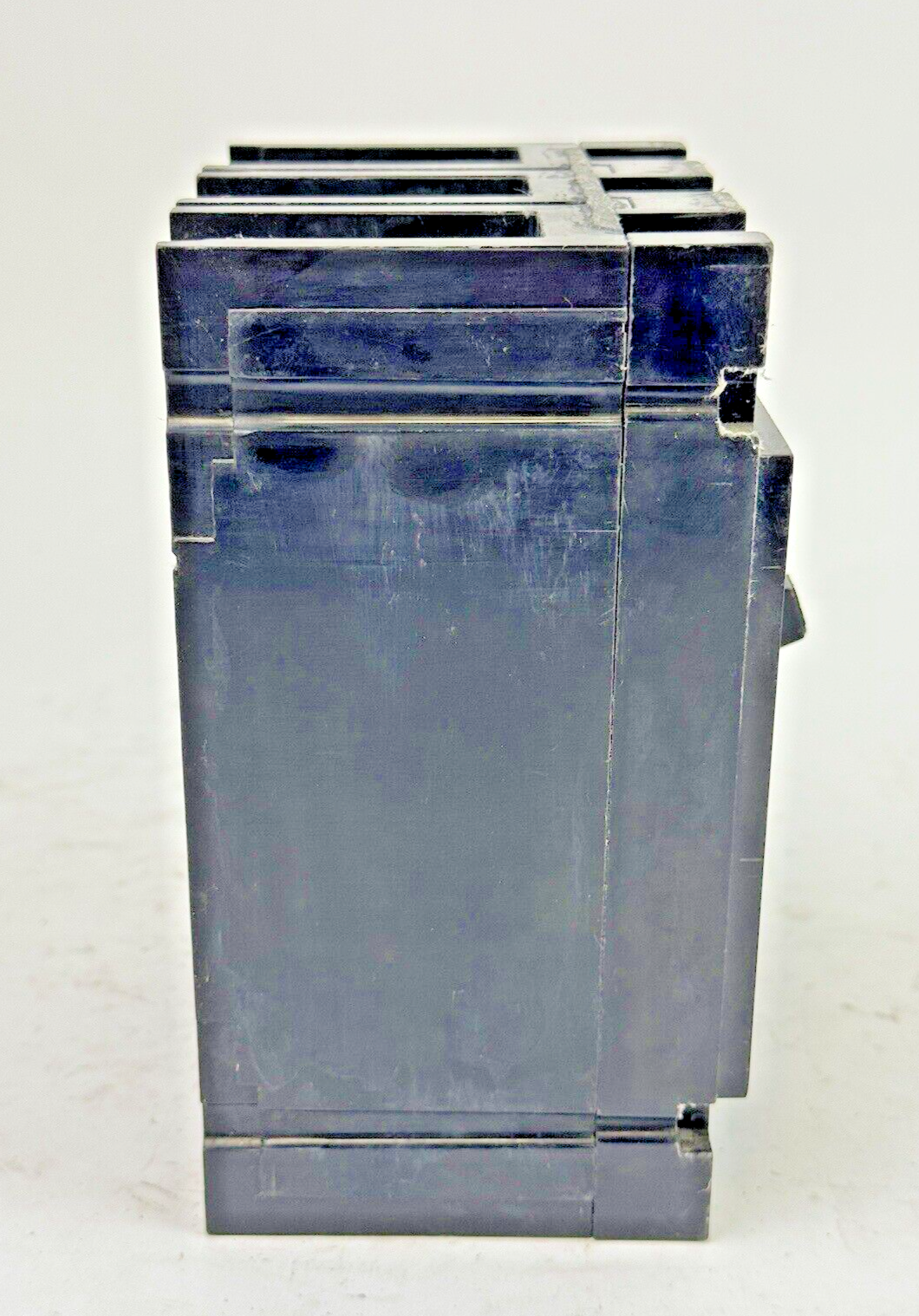 CUTLER-HAMMER / EATON - EC3040 - CIRCUIT BREAKER - 40A/ 240 VAC/ 3 POLE3