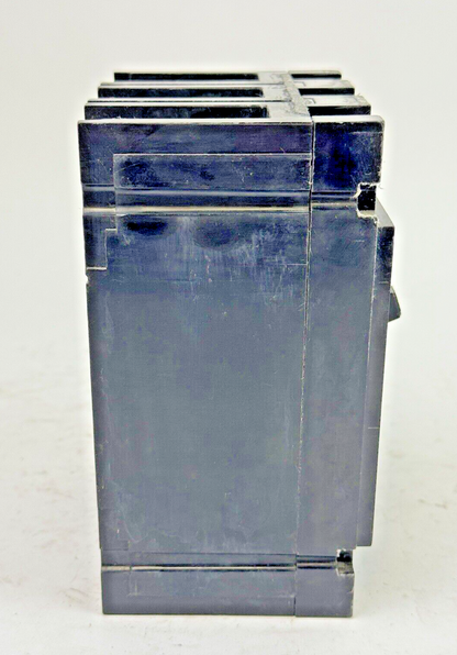 CUTLER-HAMMER / EATON - EC3040 - CIRCUIT BREAKER - 40A/ 240 VAC/ 3 POLE3