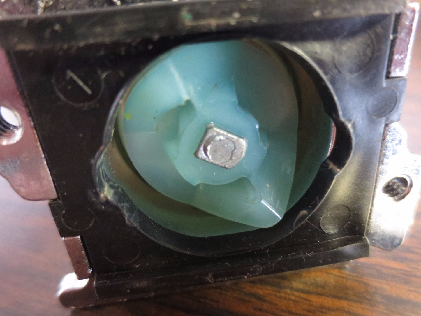 2-POSITION LOCK WITH 2 KEYS - ALLEN-BRADLEY? CAM 1 0510 - CONTROL PANEL SWITCH?5