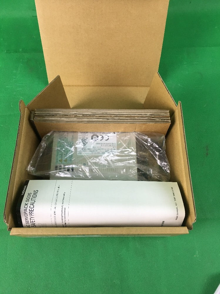 YASKAWA SERVO DRIVE SGDS-01F12A SERVOPACK3