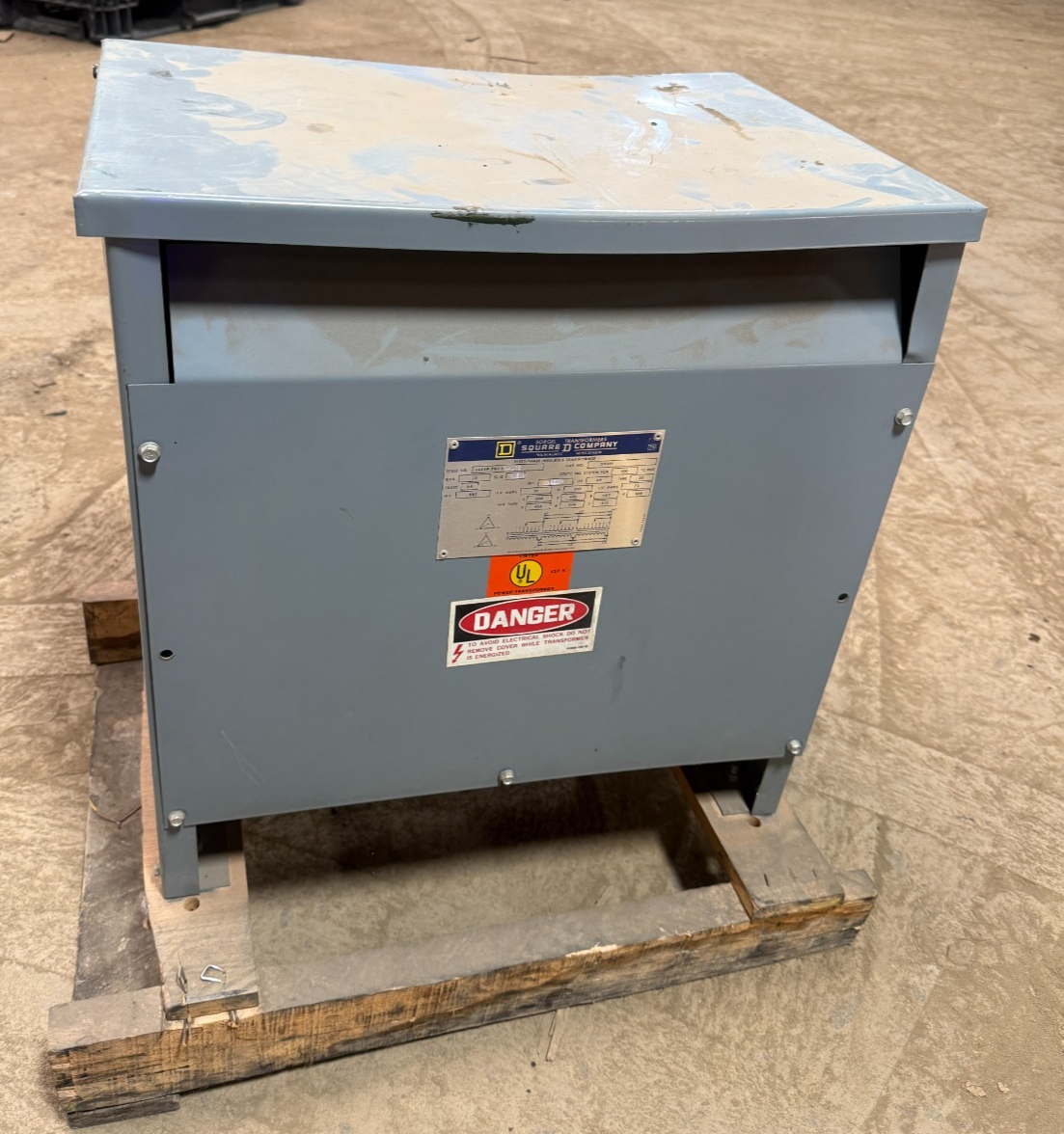 SQUARE D 30T6H 3PHASE INSULATED TRANSFORMER 30KVA H.V. 480 36A L.V. 240 72A0