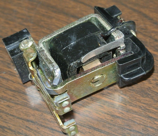 SYLVANIA / JOSLYN CLARK KPMH-12  LATCH MECHANISM for PM RELAY LINE NEW SURPLUS0