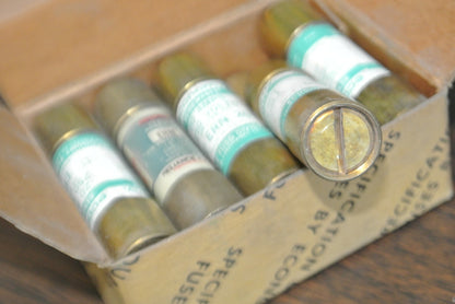 BOX of 10 / ECONOMY ERN20 RENEWABLE FUSE / 20A / 250V / NEW SURPLUS / ERN 200