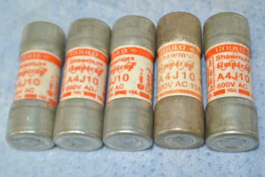 LOT of 5 / GOULD-SHAWMUT A4J10 AMP-TRAP® FUSE / 10A / 600V / NEW SURPLUS0