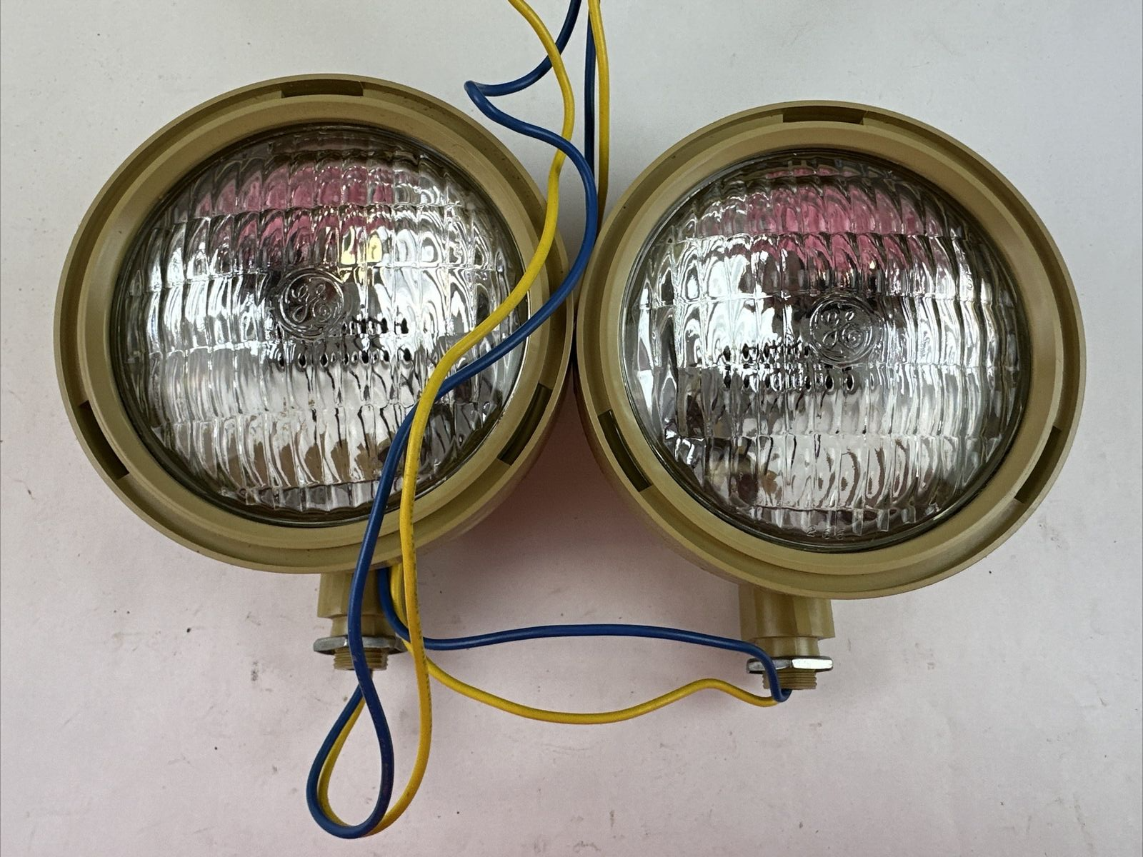 DUAL-LITE ML-2E-NY EMERGENCY LIGHT UNIT OUTPUT 6VDC INPUT 120/277VAC LUMENETTE2