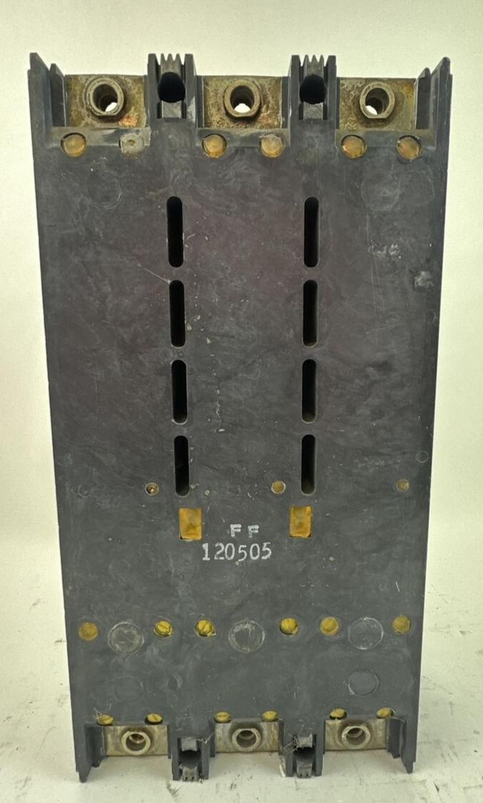 CUTLER HAMMER LCL3400F CURRENT LIMITING BREAKER 3P 600VAC 400A NO TRIP PLUG5