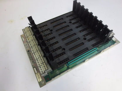 TEXAS INSTRUMENTS / SIEMENS 500-5892 - 6 MODULE I/O BASE0