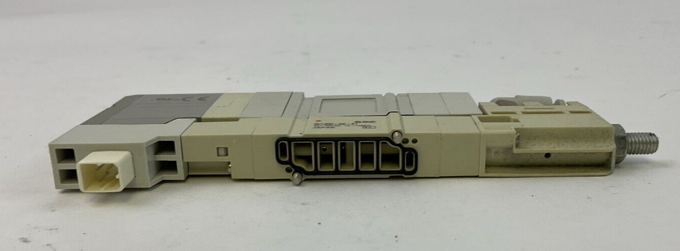 SMC SV1400-5FUD SOLENOID VALVE 24VDC SV1300-N6-A1 INTERFACE REGULATOR 14-100PSI2