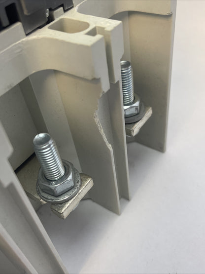 ABB AF400-30 CONTACTOR 600VAC 400HP 3PH 3P 550A COIL 100-250VDC 50-60hz5