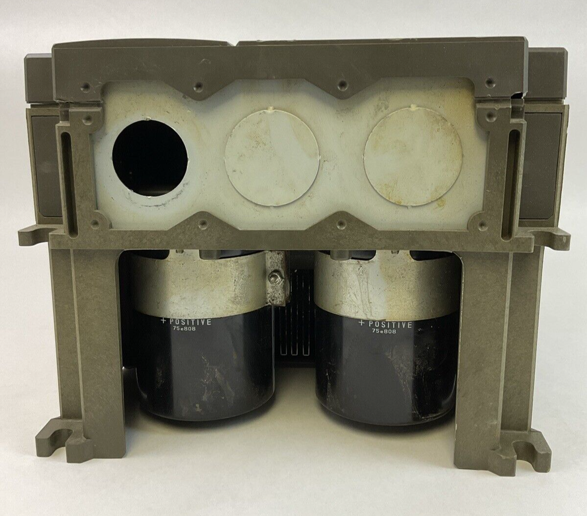 FUJI FRN020G11S-4UX FRENIC 5000G11 OUTPUT 3PH 20HP 380-460V30A SOURCE 380-480V2