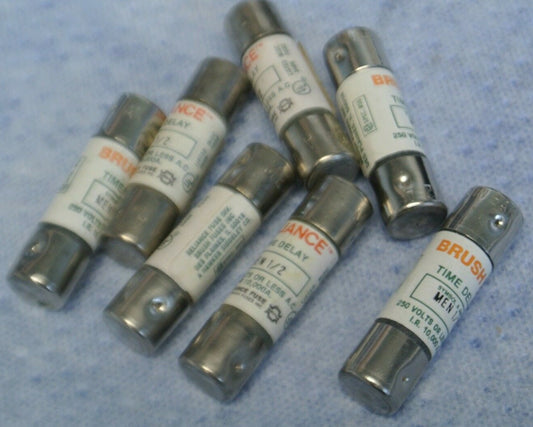 LOT of 7 / BRUSH MEN1/2 / MEN 1/2 / TIME-DELAY FUSE / 1/2A / 250V / NEW SURPLUS0