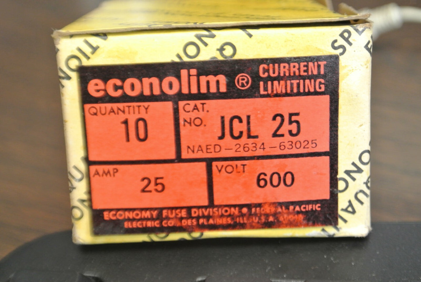BOX of 10 / ECONOMY / ECONOLIM JCL25 FUSE / 25A / 600V / NEW SURPLUS3