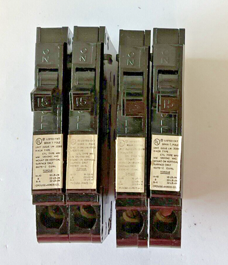 CUTLER HAMMER MH115R CIRCUIT BREAKER 15A 1POLE MISSING LUG SCREWS **LOTOF4**0