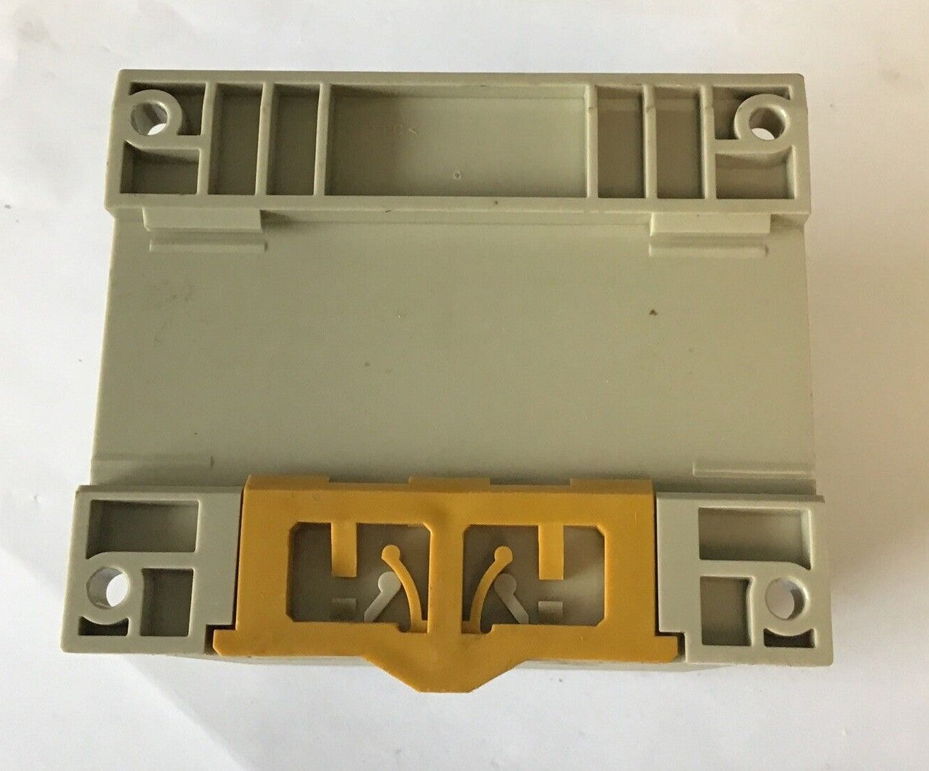 OMRON S82K-05024 POWER SUPPLY 24VDC CLASS2 240VAC 50/60HZ 2.1A 3