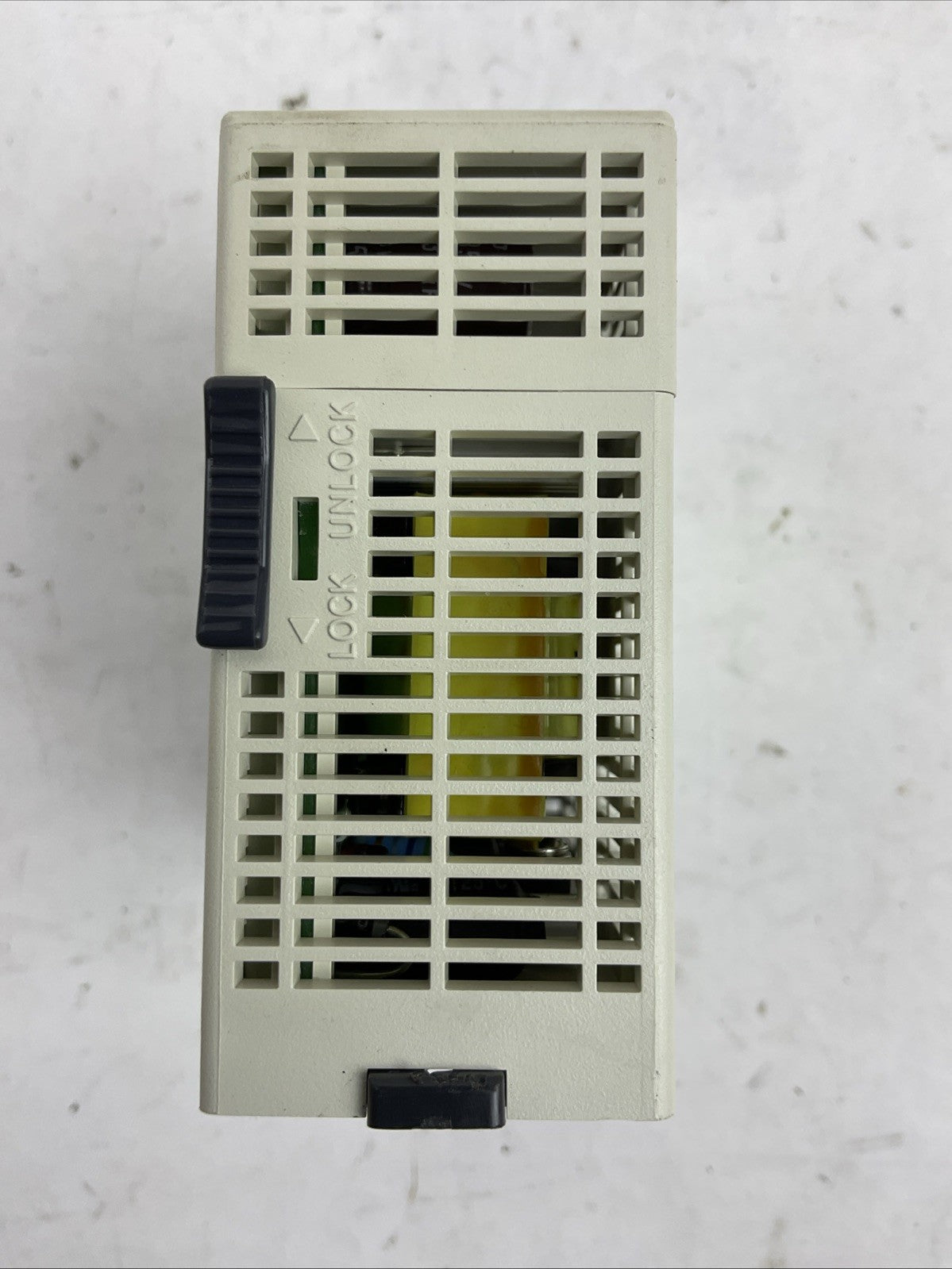 AUTOMATIONDIRECT C0-01AC POWER SUPPLY OUTPUT 24VDC 1.3A INPUT 100-240VAC 37VA2