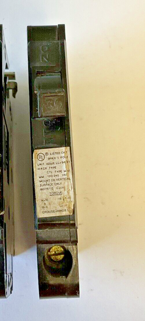 CROUSE-HINDS MH130-R CIRCUIT BREAKER 1POLE MH/MM 120/240VAC***LOTOF2***1