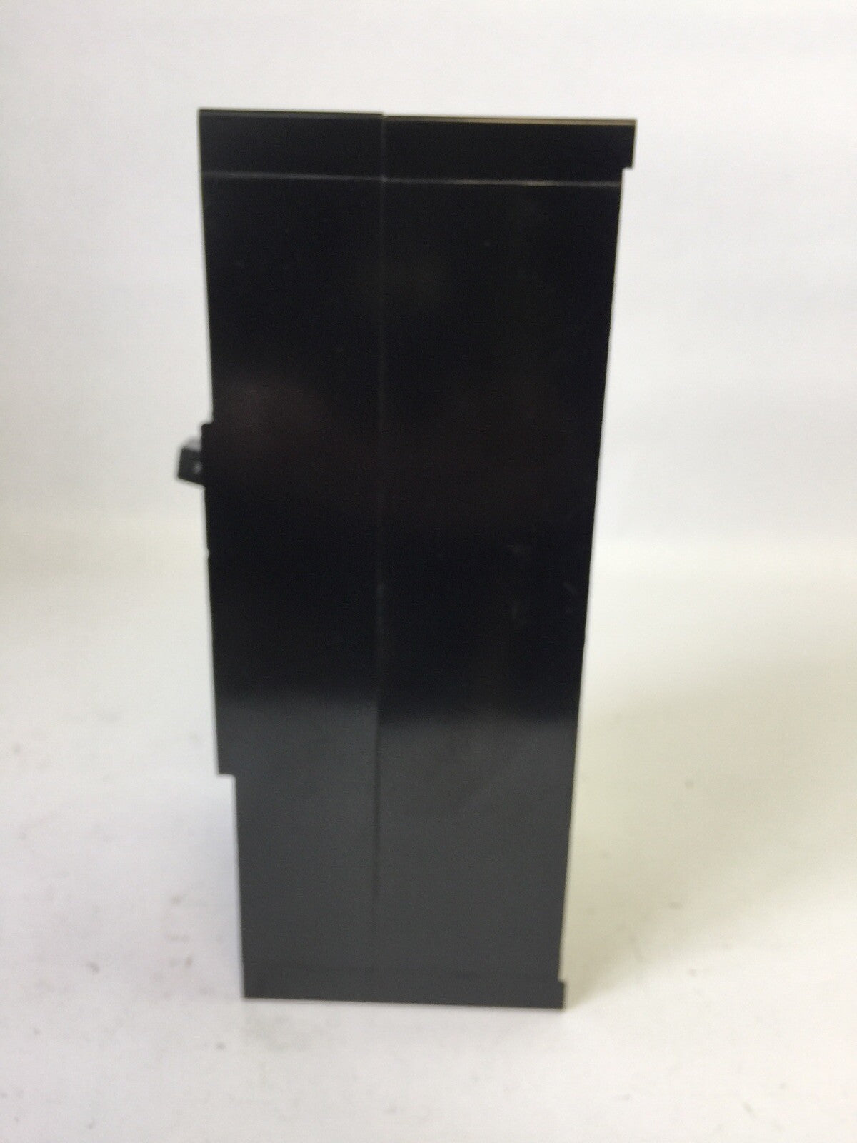 ITE SIEMENS FJ3-S225 CIRCUIT BREAKER 600VAC 125/250VDC 225AMP 3POLE 6