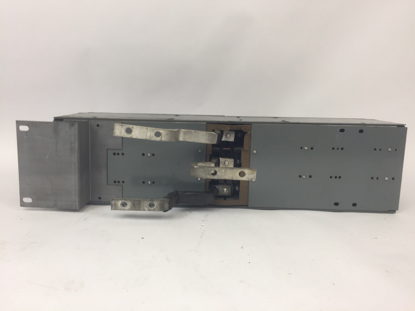 SYLVANIA QSFT653R FUSIBLE TWIN PANELBOARD SWITCH 600VAC 60A 3 POLE4