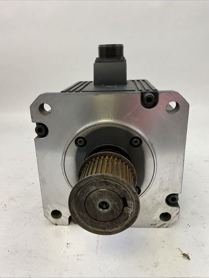 MITSUBISHI HC-SFS352K AC SERVO MOTOR 2000RPM OUTPUT 2.5kW INPUT 146VAC 17A3