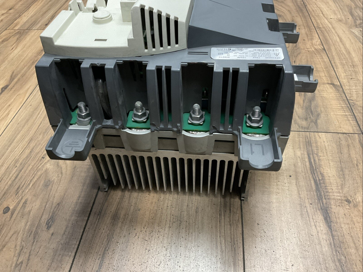 EMERSON SERVO DRIVE MP210A4R 75kW 125HP ARM OUTPUT 0-550VDC 210A LINE4