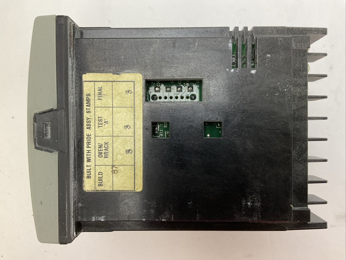 HONEYWELL DC2500-CE-0A00-200-00000-E0-0 UNIVERSAL DIGITAL CONTROLLER 90-250VAC3
