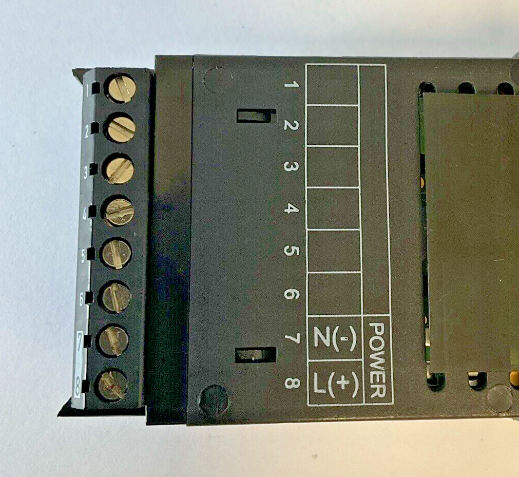 OMEGA DPIS32-DC PANEL METER  7050652 STRAIN GAUGE3