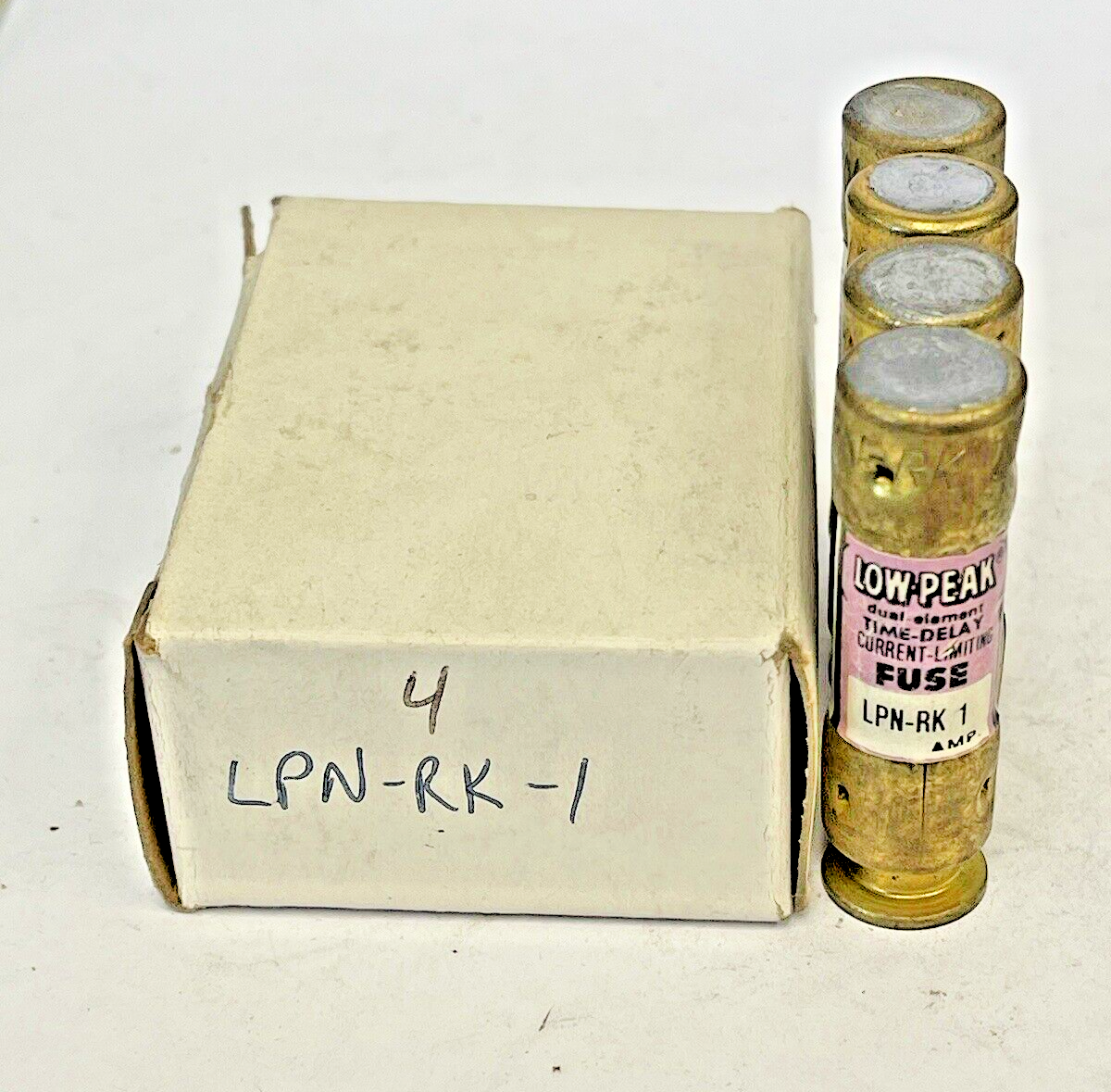 BUSSMANN - *BOX OF 4* - LPN-RK-1 - 250 VAC- LOW-PEAK, DUAL-ELEMENT, TIME-DELAY0