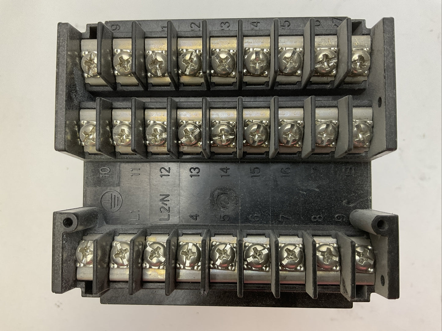 HONEYWELL DC2500-CE-0A00-200-00000-E0-0 UNIVERSAL DIGITAL CONTROLLER 90-250VAC5