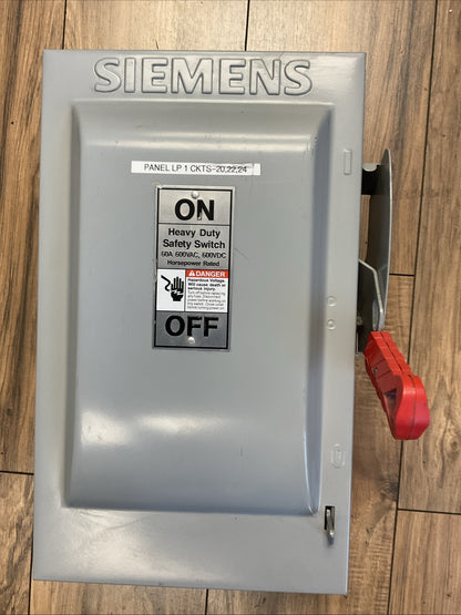 SIEMEN HF362N FUSIBLE SAFETY SWITCH 600VAC 50HP 600VDC 30HP 60A0