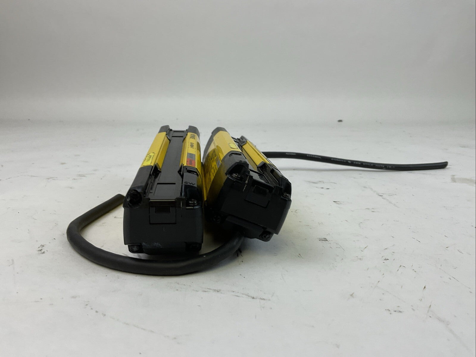 KEYENCE GL-R08H-T TRANSMITTER GL-R08H-R RECEIVER 24VDC LIGHT CURTAIN6