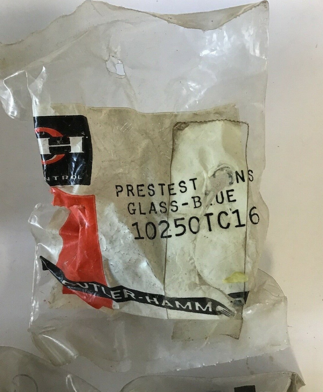 CUTLER HAMMER 10250TC16 PRETEST LENS GLASS BLUE***LOTOF 4***1