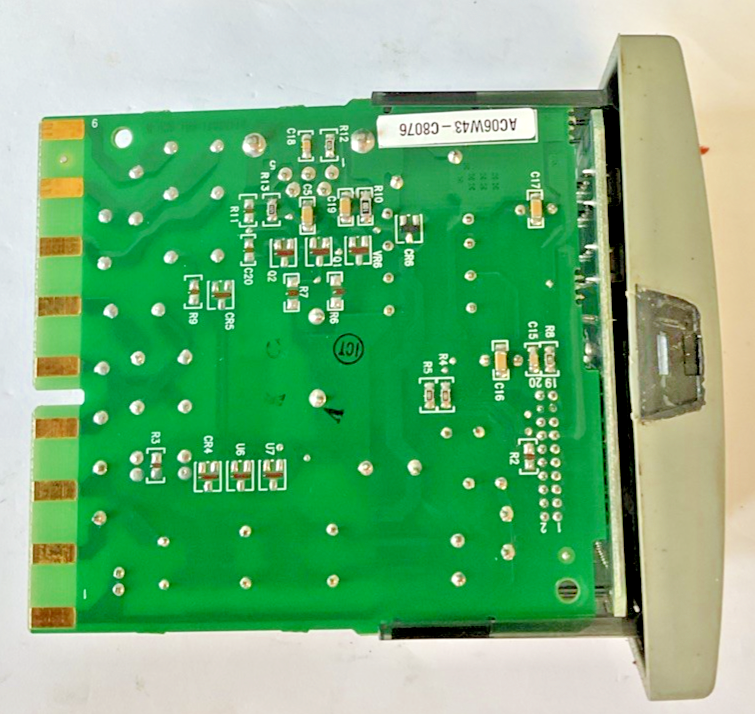 HONEYWELL DC2500-EE-0L0R-200-10000-E0-0 DIGITAL CONTROLLER 250VAC 50/60HZ 18VA6