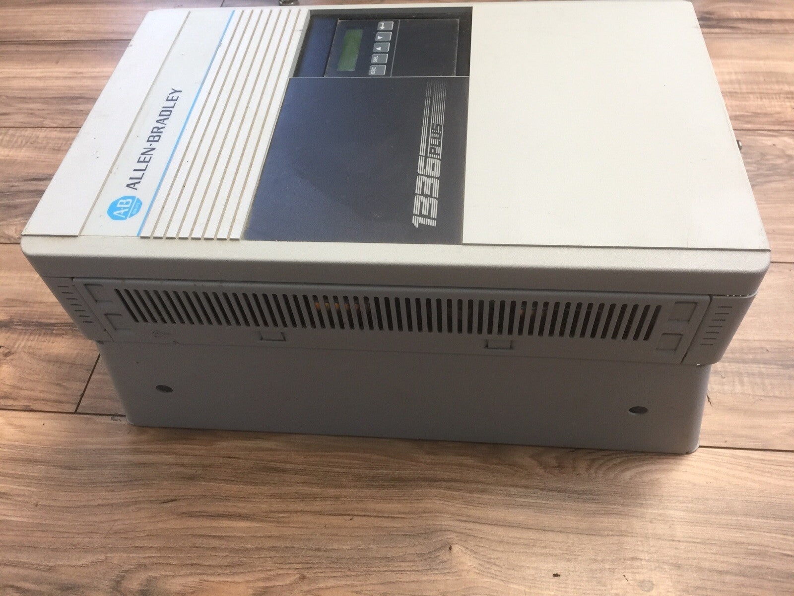 ALLEN BRADLEY 1336S-B020-AA-EN-HAP-L6 AC DRIVE OUTPUT 0-460VAC 31A 3PH 27KVA4